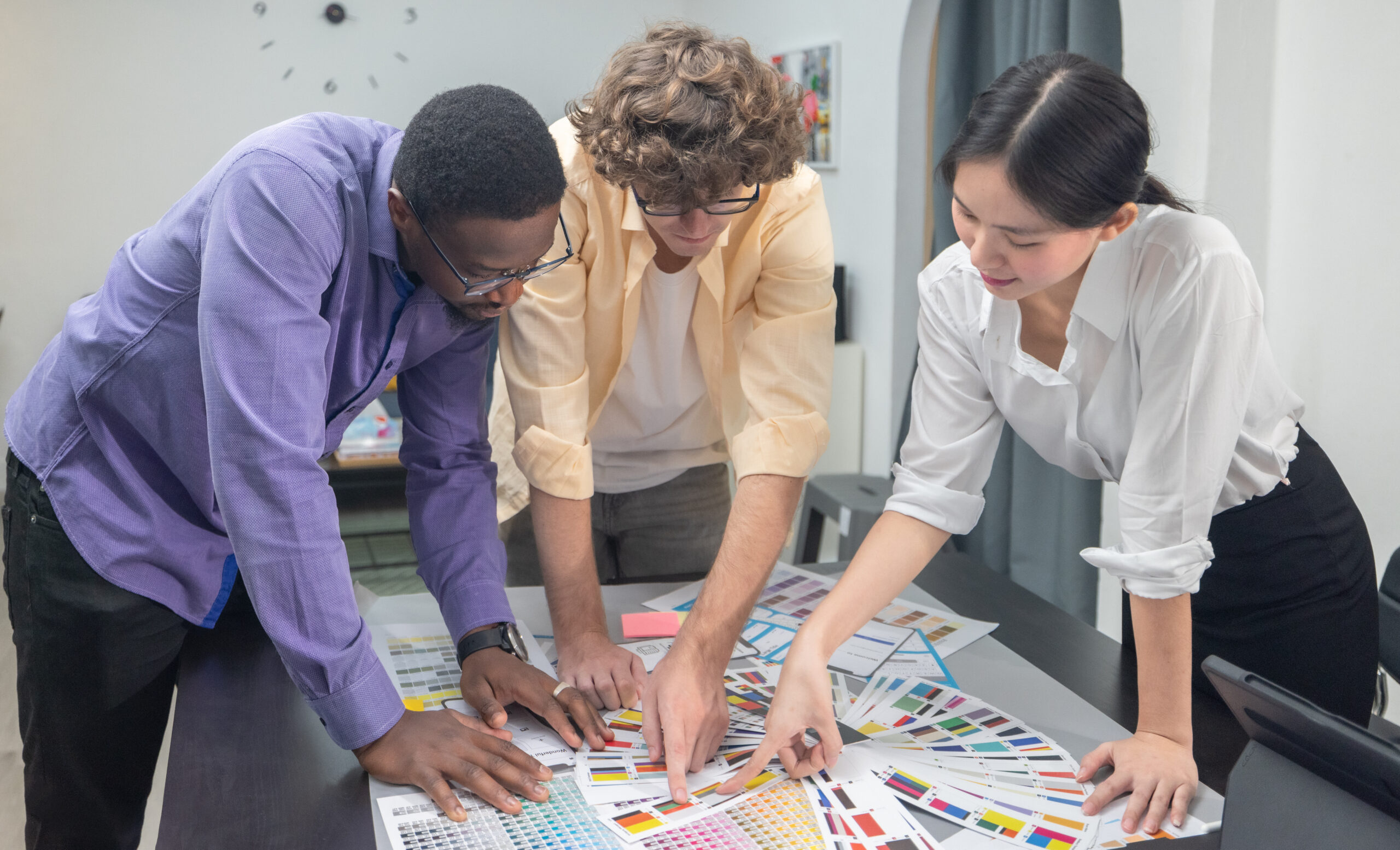 Modern printing equipment at Emirates Printing Press, the go-to choice for anyone searching for a printing press near me.